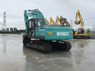 Used Kobelco SK200-8 Excavator